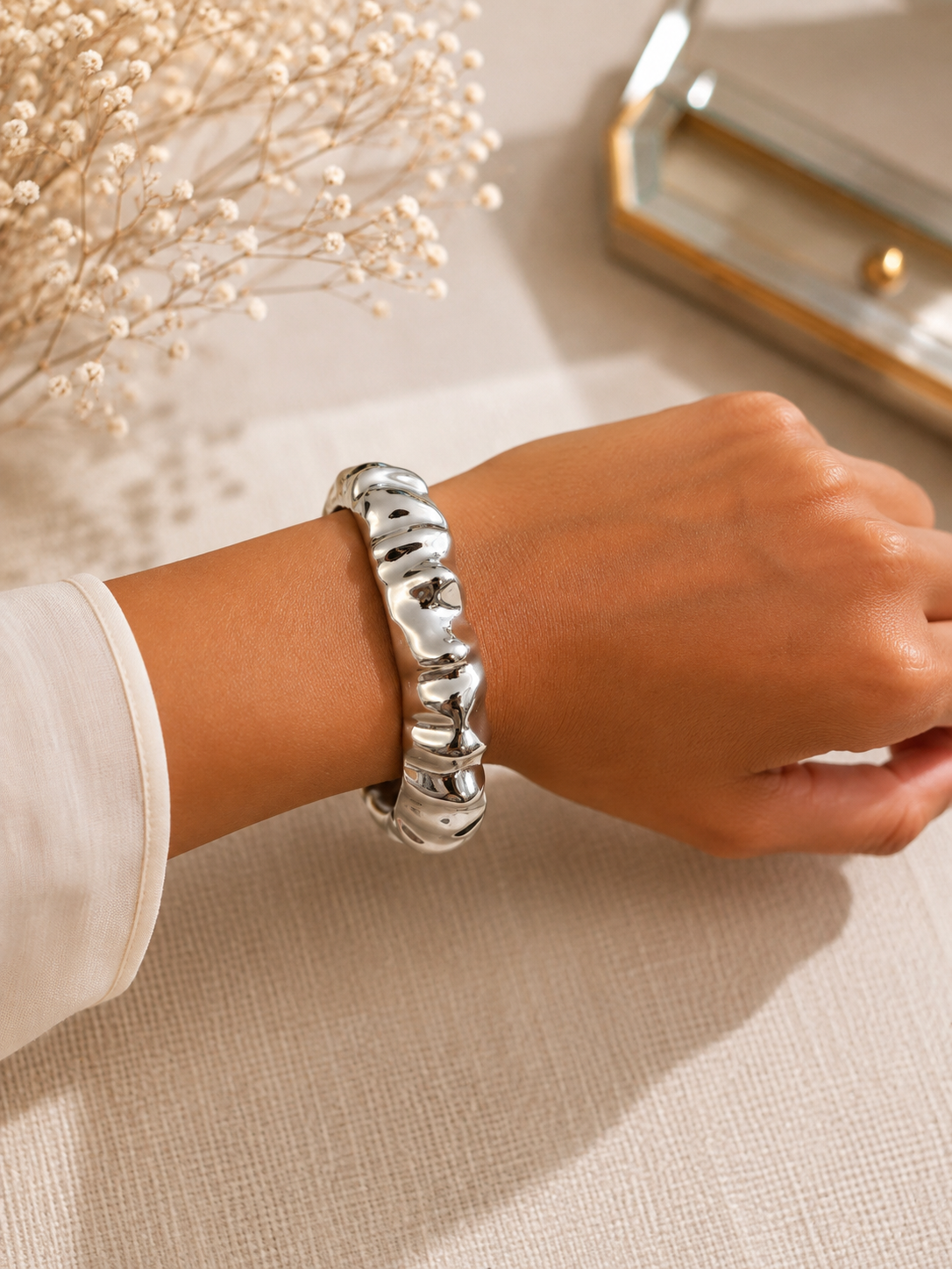 Luna Ripple Bangle