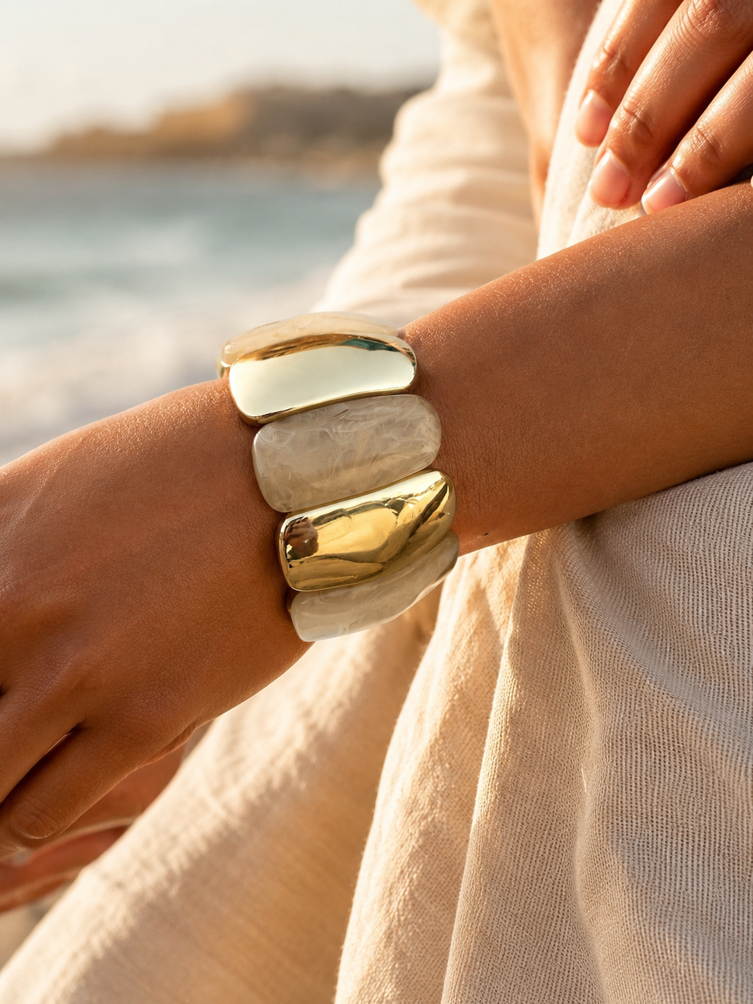 Ivory Gleam Bracelet