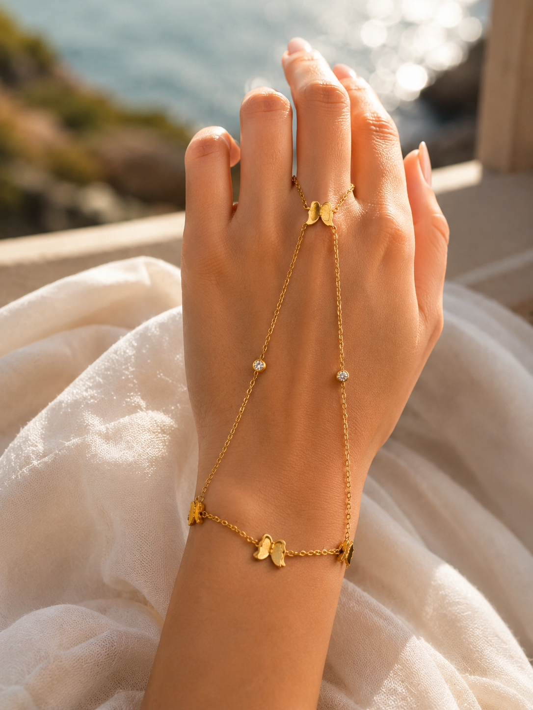 Mariposa Hand Chain